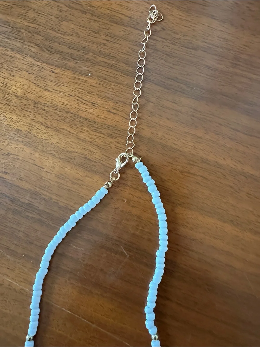 White Beaded Necklace with Gold Accent Beads‎